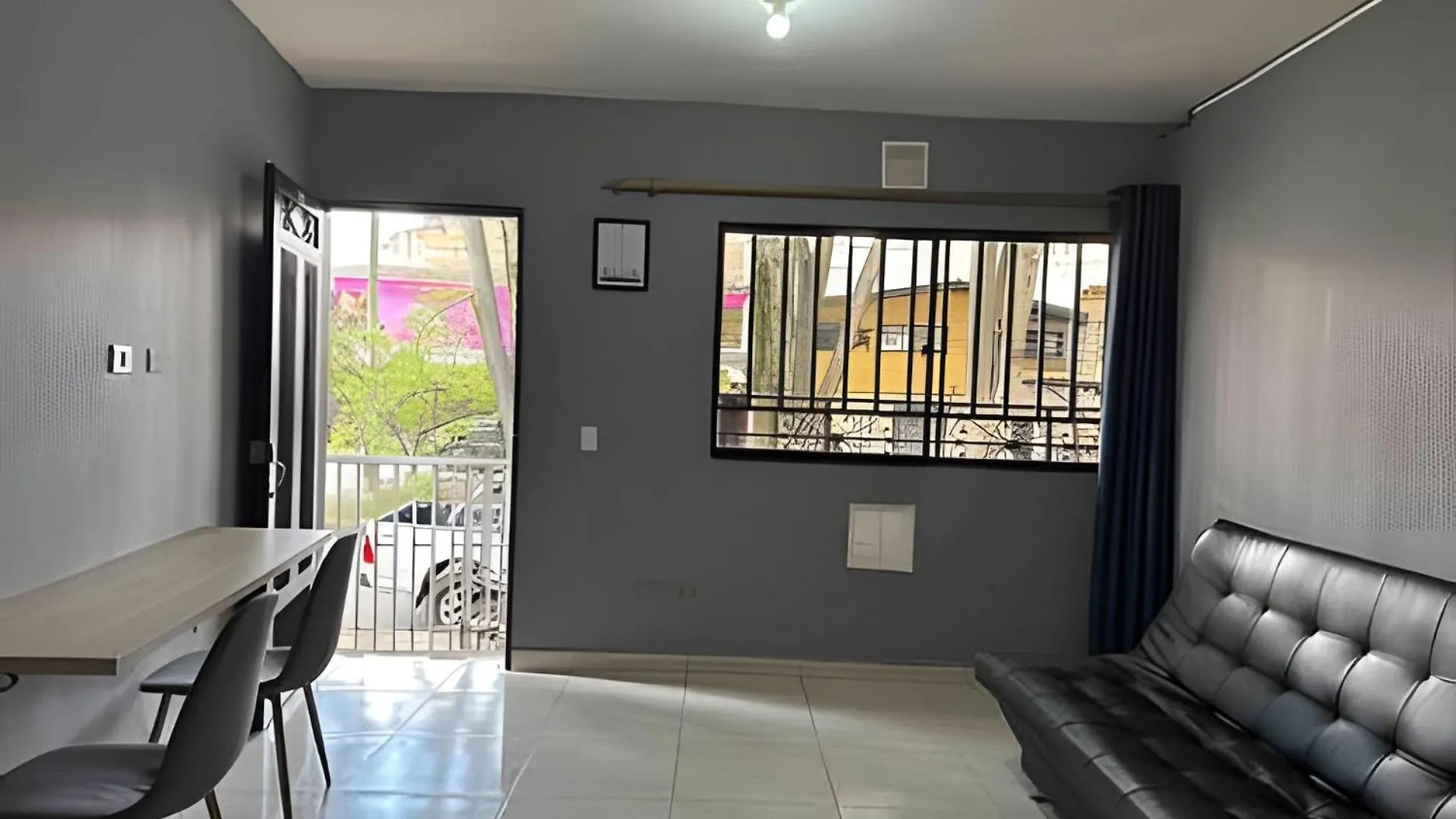 Apartamentos En Laureles Medellin 0*,
