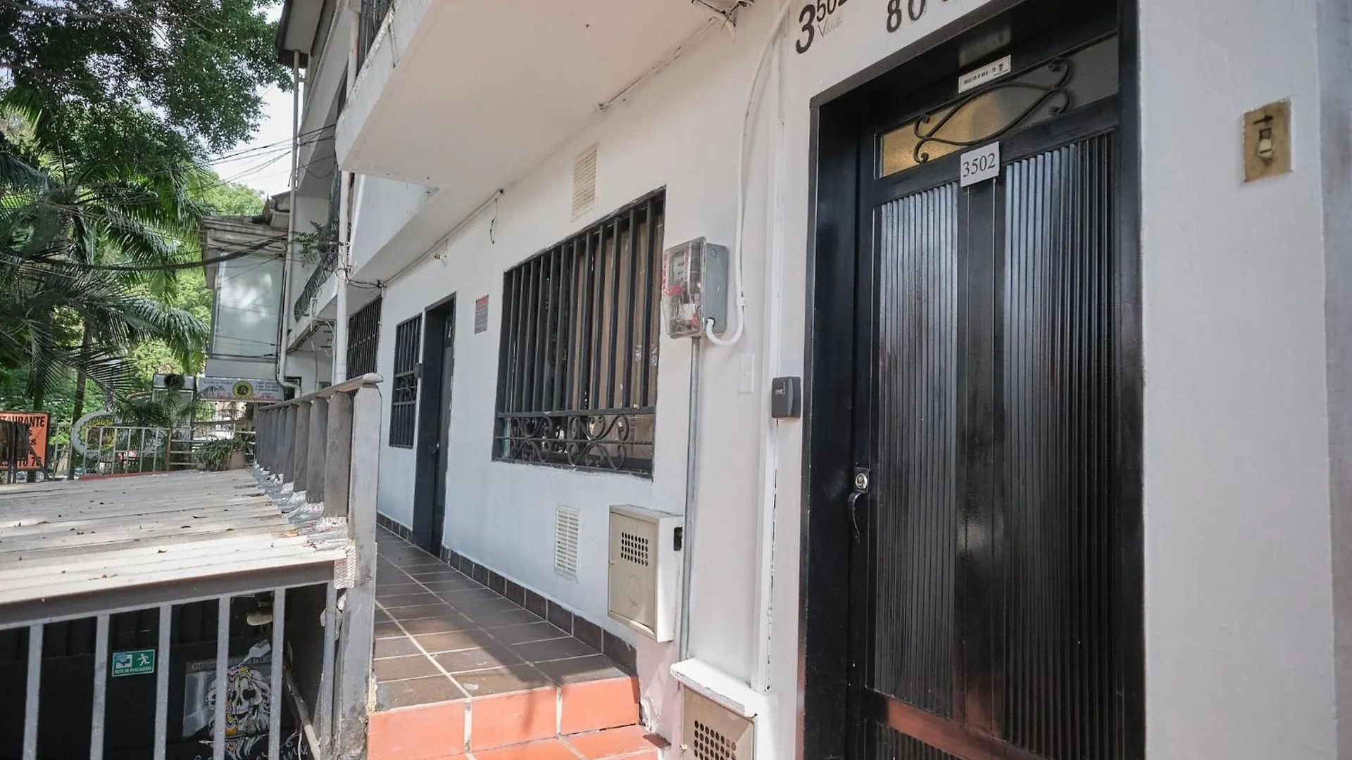 Apartamentos En Laureles Medellin 0*,