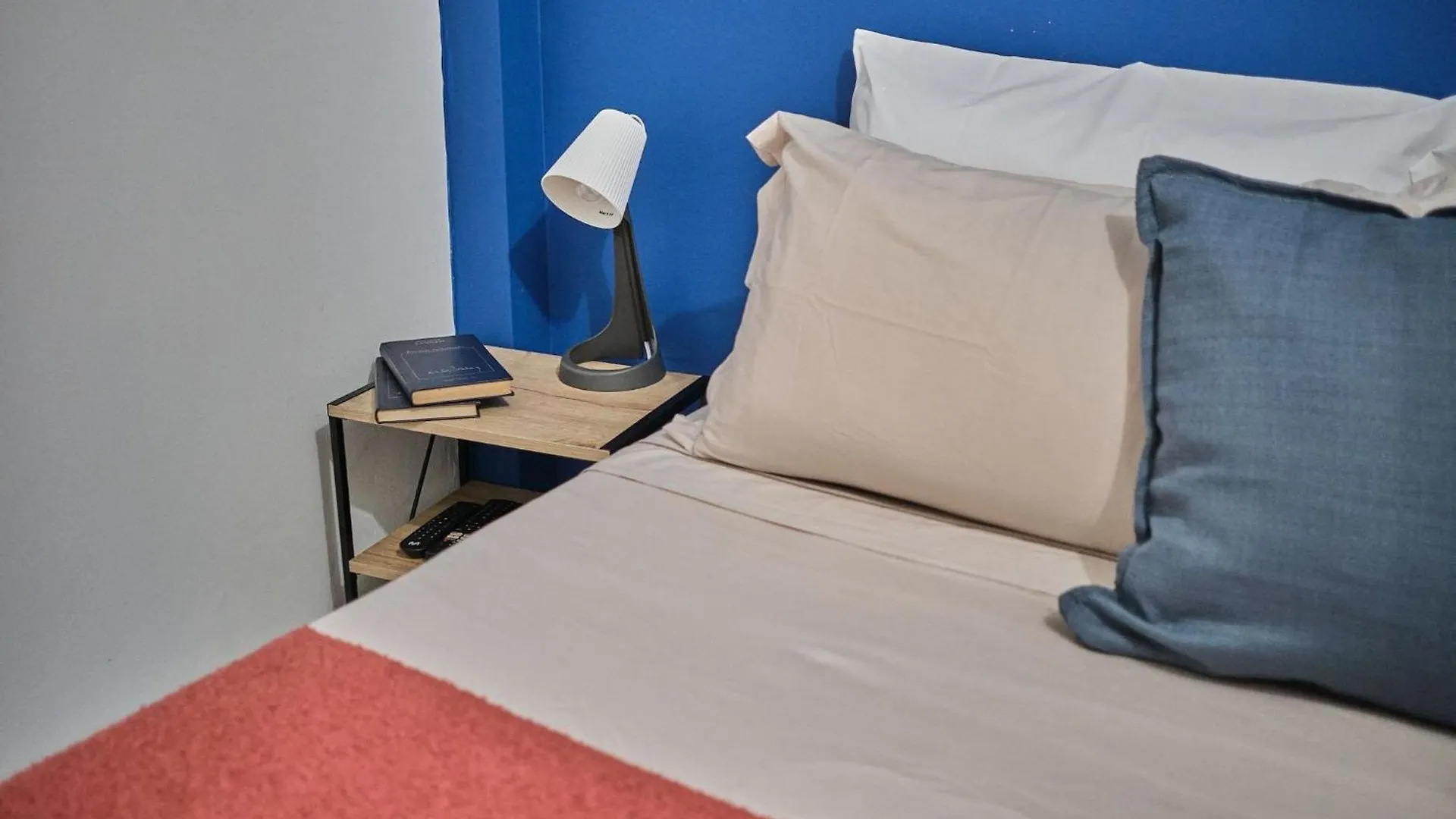 Apartamentos En Laureles Medellin 0*,