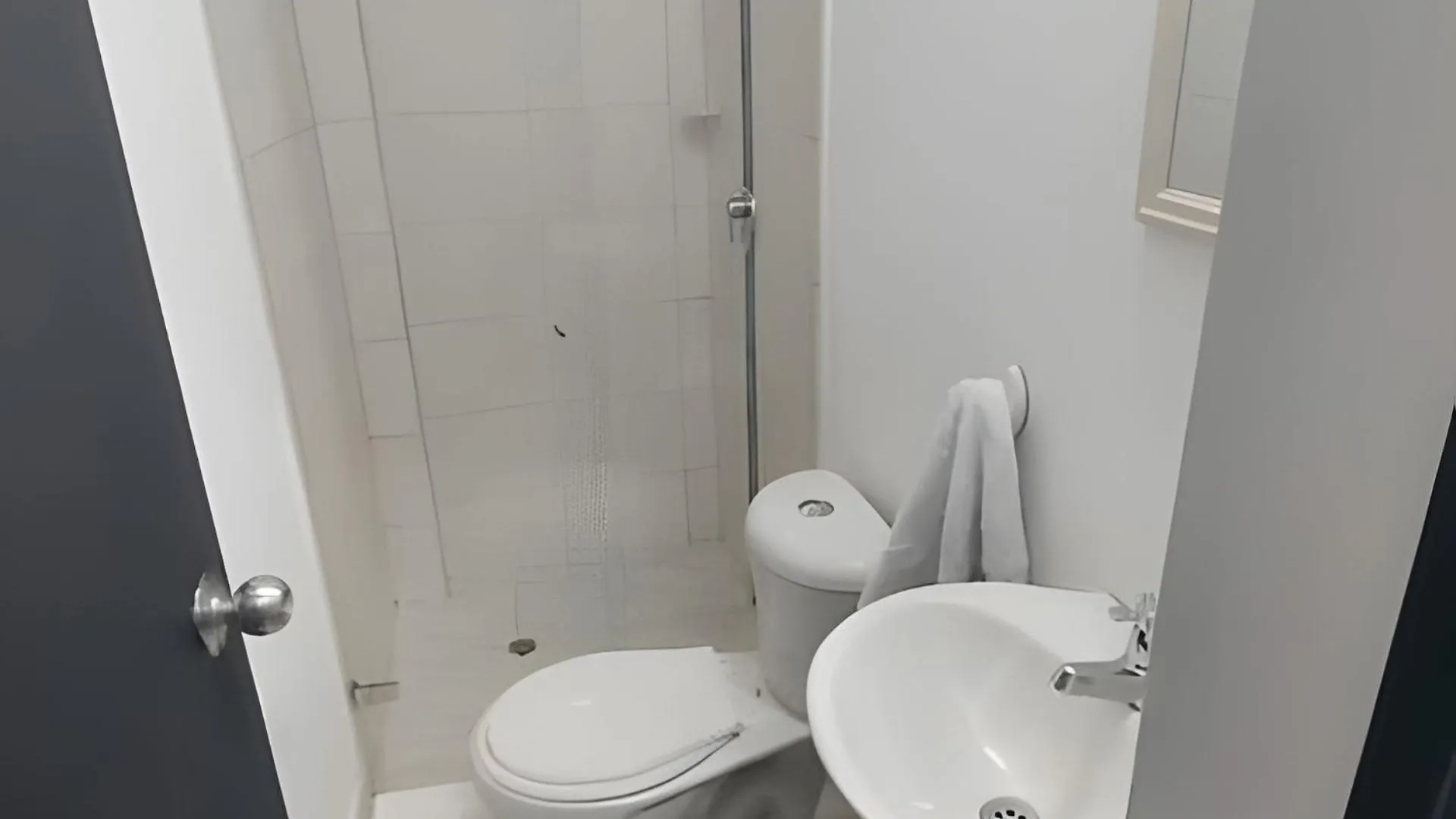 Apartamentos En Laureles Medellín 0*,